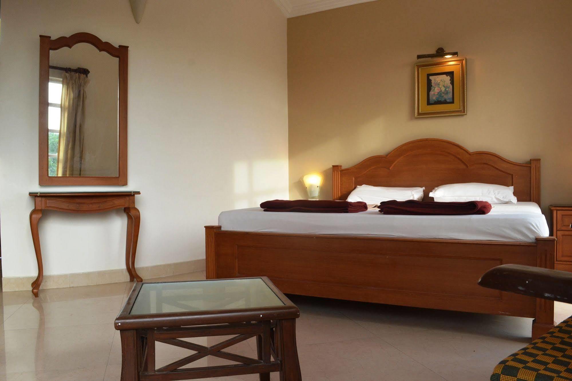 Sunset Resort 3*