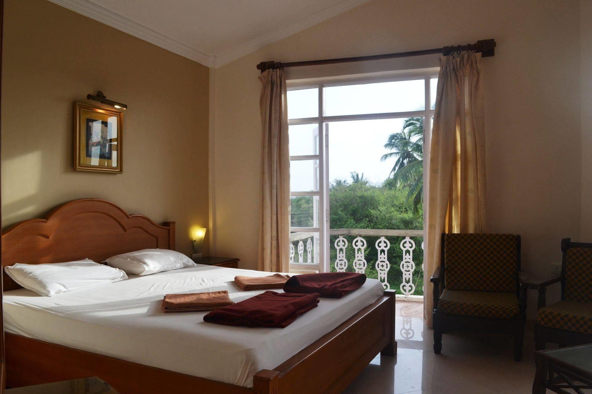 Sunset 3* Candolim
